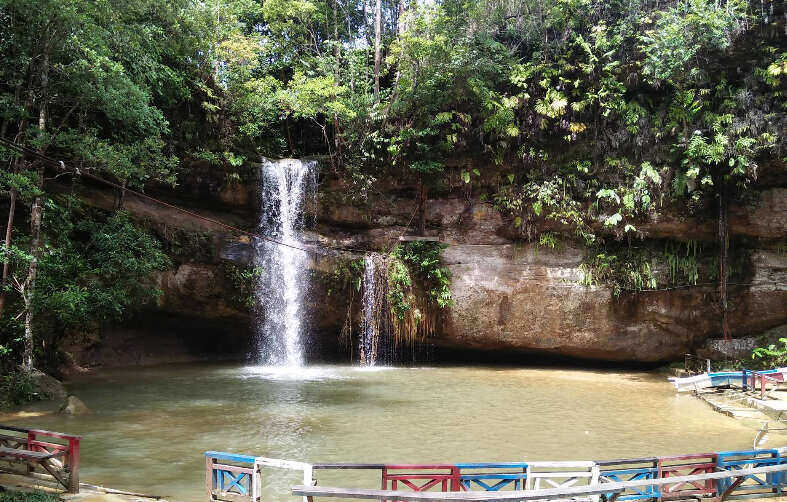 Air Terjun Batu Mahasur Kuala Kurun